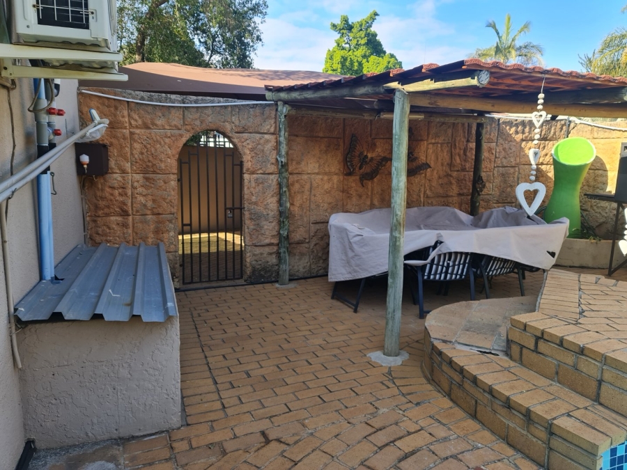 4 Bedroom Property for Sale in Protea Park North West